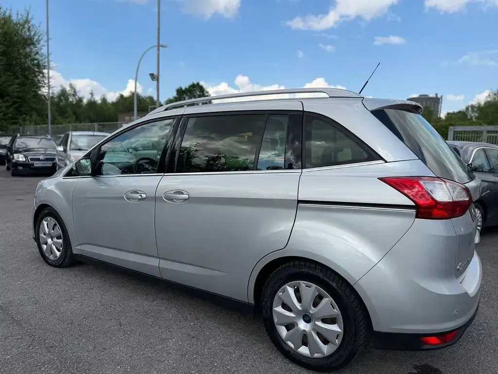 Occasion Ford Grand C-Max Titanium 125 ch (91 kW) 2013 Argent Monospace