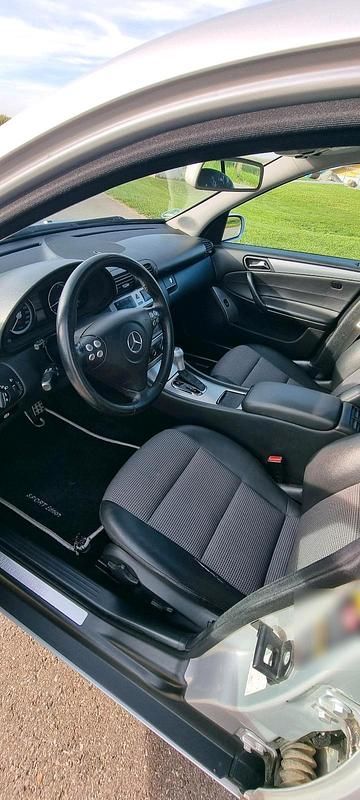 Gebraucht Mercedes C230 204 PS (150 kW) 2006 Limousine