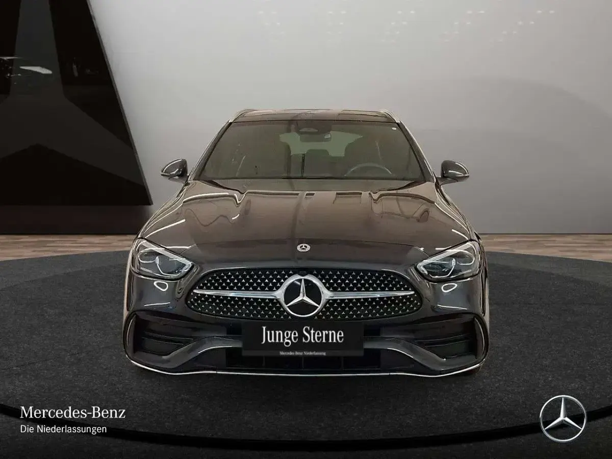 Gebraucht Mercedes C300e AMG 204 PS (150 kW) 2023 Grau Limousine