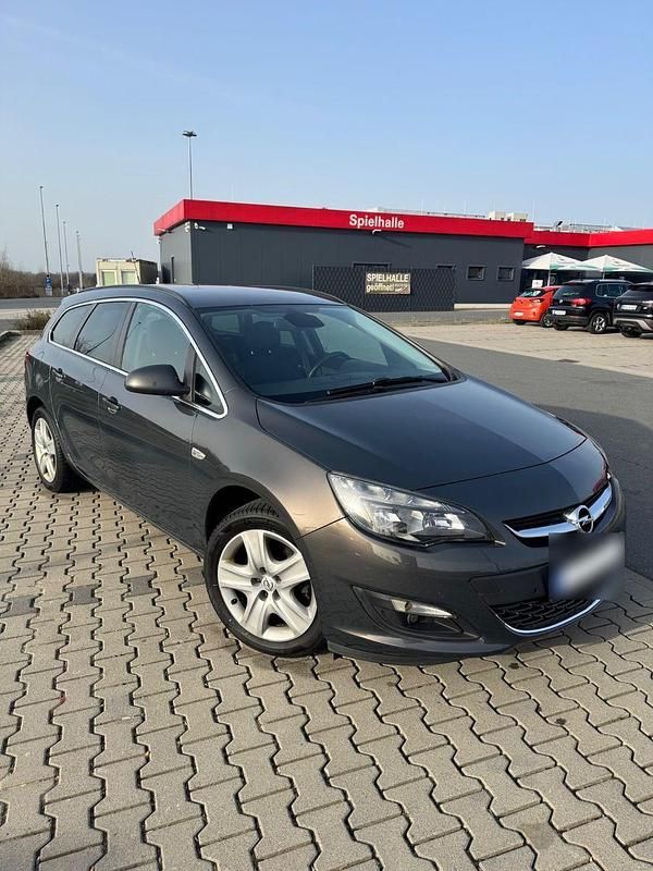 Gebraucht Opel Astra Eco 136 PS (100 kW) 2014 Grau Kombi