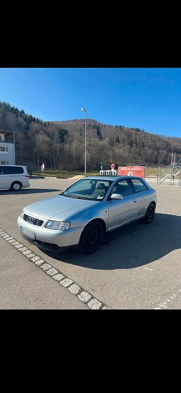 Usata Audi A3 101 CV (74 kW) 1999 Argento Utilitaria