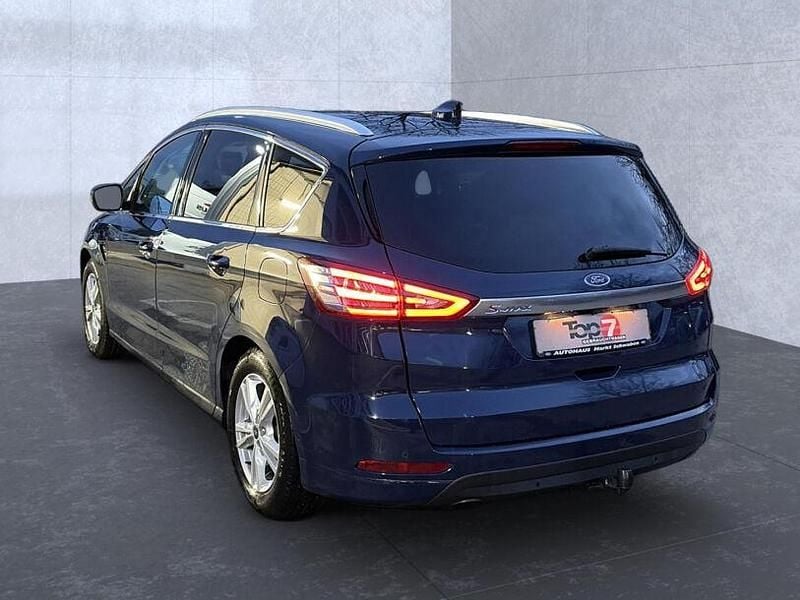 Gebraucht Ford S-MAX Titanium 150 PS (110 kW) 2022 Blau Van / Kleinbus