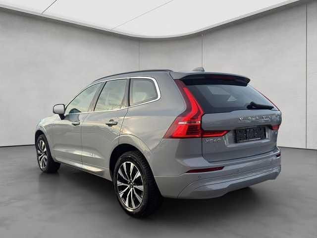 Gebraucht Volvo XC60 Core 250 PS (183 kW) 2024 Grau SUV