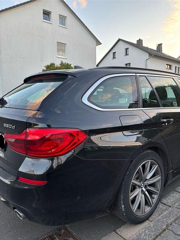 Gebraucht BMW 520 190 PS (139 kW) 2019 Schwarz Kombi