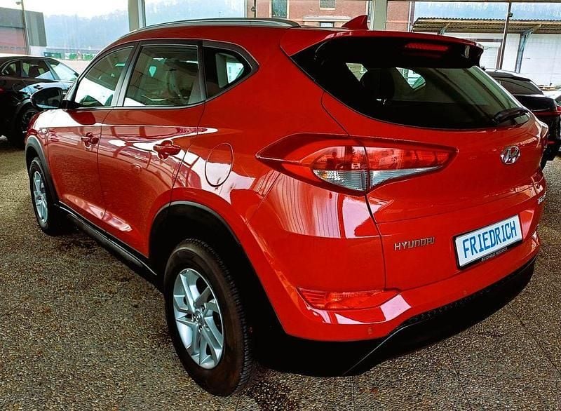 Gebraucht Hyundai Tucson Classic 132 PS (97 kW) 2017 Rot SUV