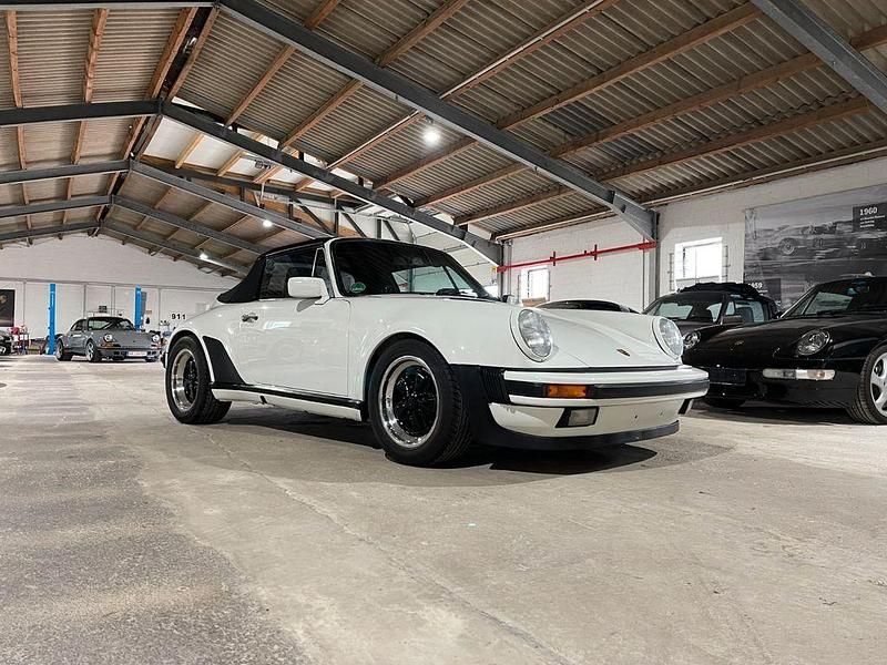 Gebraucht Porsche 911 218 PS (160 kW) 1987 Weiß Cabrio
