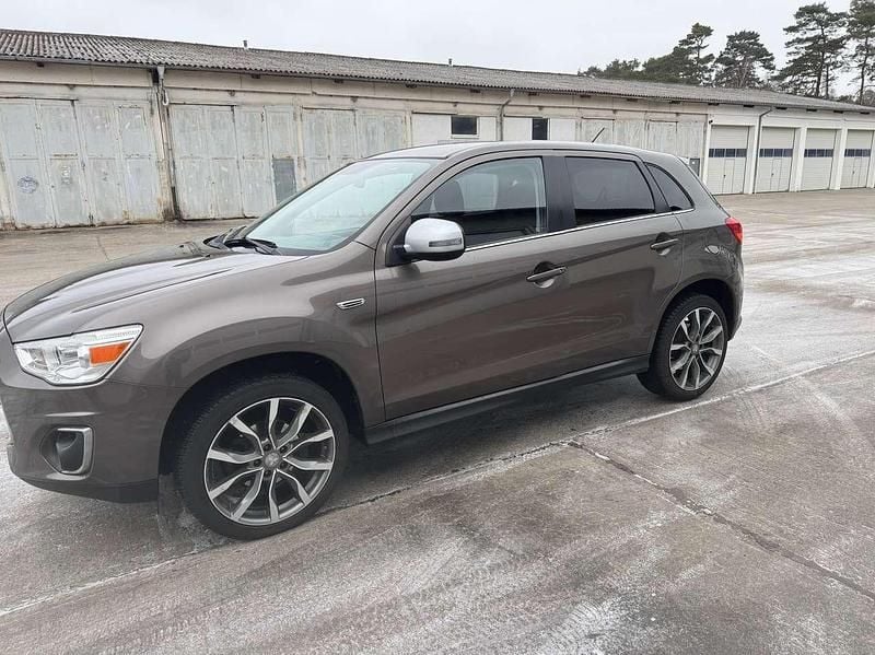 Granitbraun (m) Gebraucht 2015 Mitsubishi ASX Intense SUV | 8.900 € (Fairer Preis) - Bild 1/4