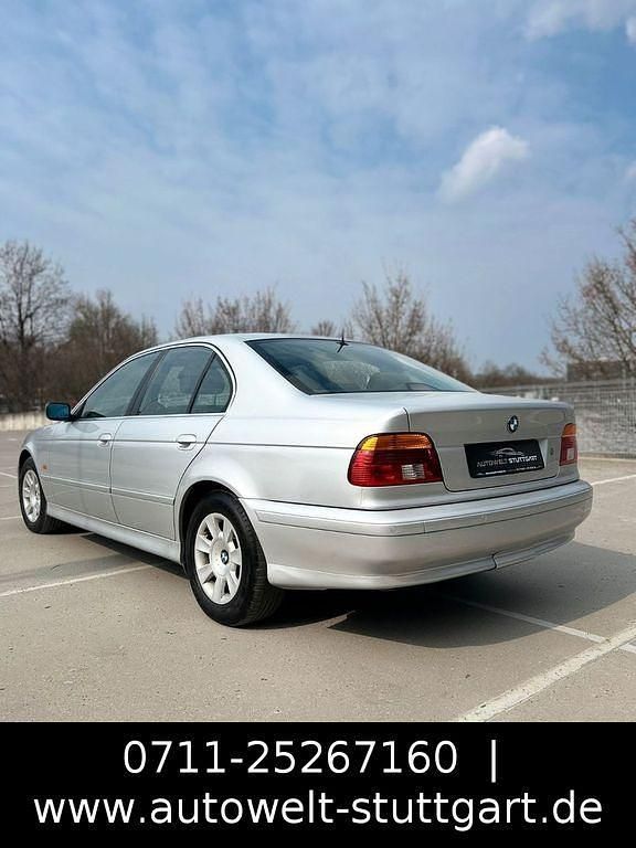 Gebraucht BMW 520 Exclusive 170 PS (125 kW) 2003 Silber Limousine