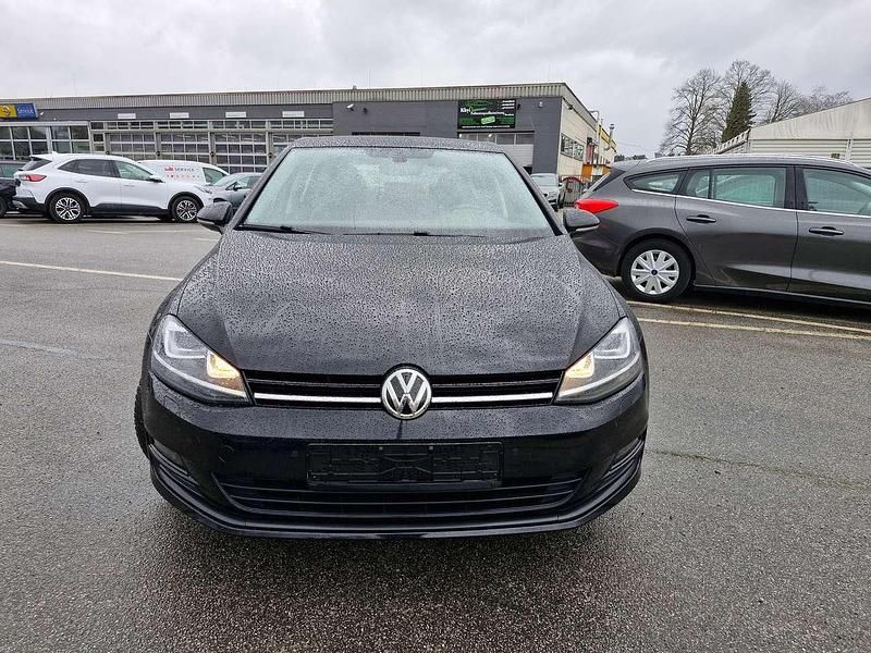 Schwarz Gebraucht 2016 VW Golf VII Highline Limousine | 7.990 € (Guter Preis) - Bild 1/4