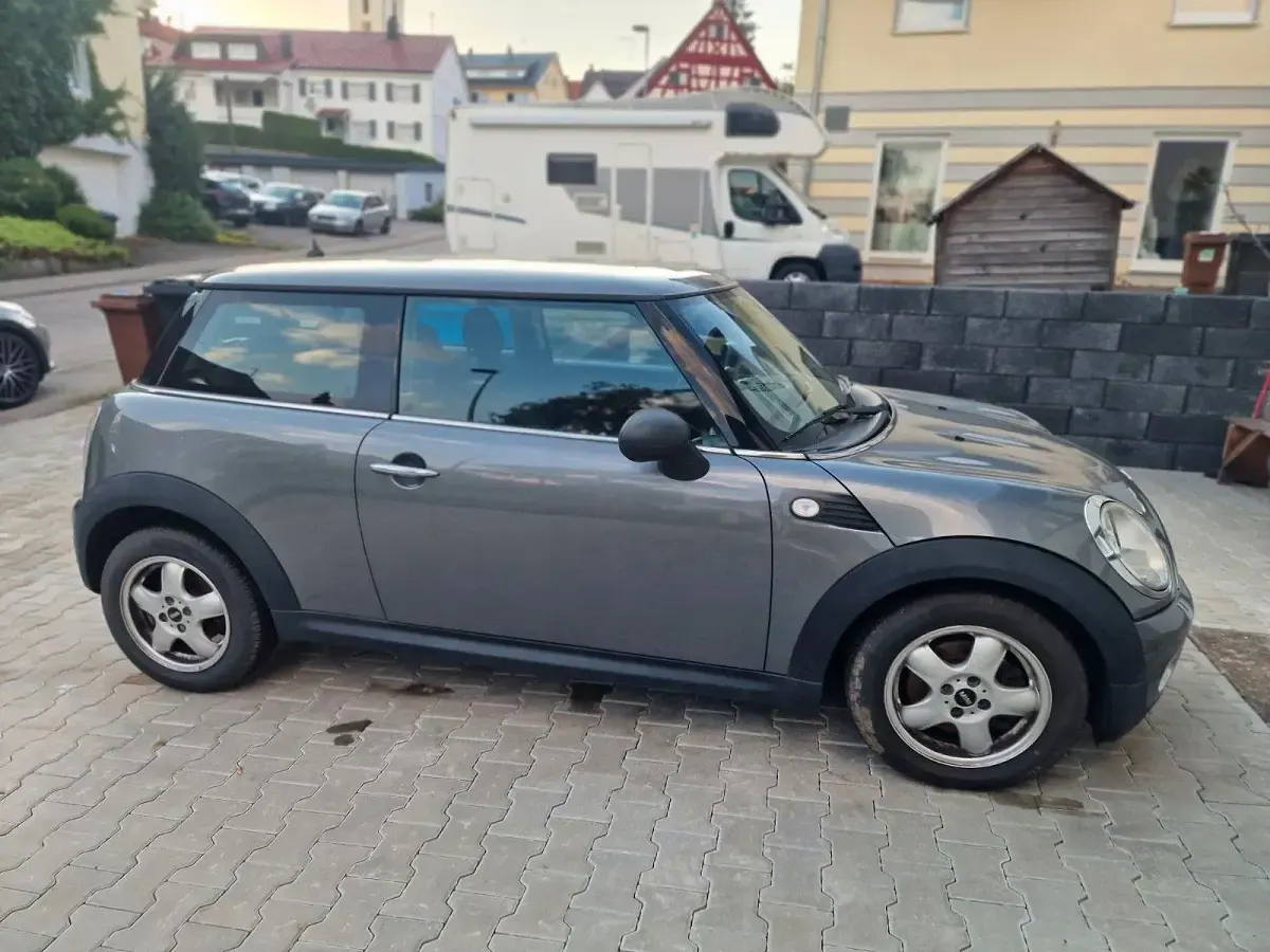 Gebraucht Mini ONE 75 PS (55 kW) 2009 Grau Kleinwagen