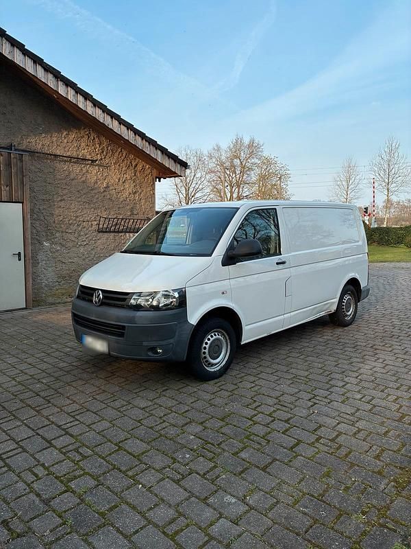 Second-hand VW T5 140 CP (102 kW) 2011 Alb Van
