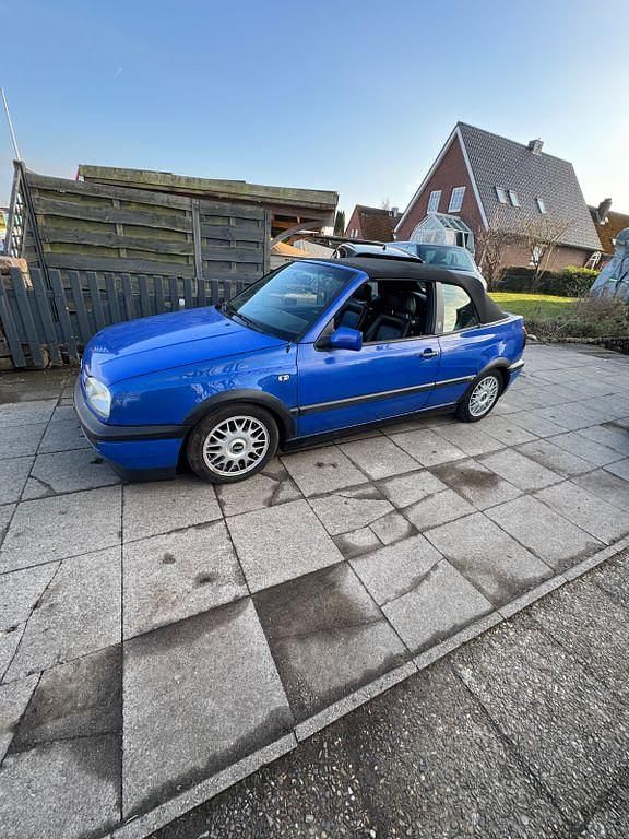 Gebraucht VW Golf Cabriolet Conceptline 101 PS (74 kW) 1997 Blau Cabrio