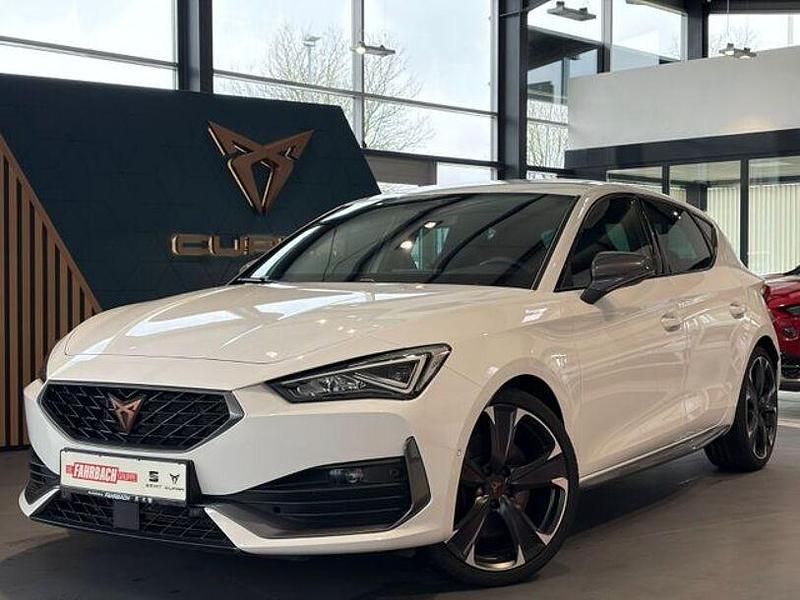 Second-hand Cupra Leon VZ 300 CP (220 kW) 2023 Alb Berlinǎ