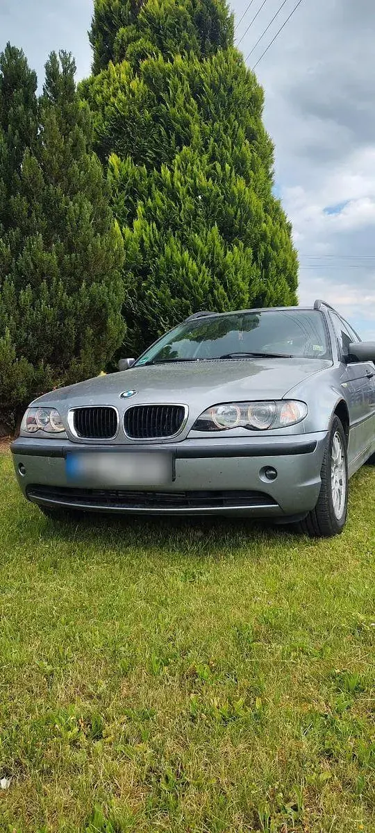 Gebraucht BMW 320 150 PS (110 kW) 2005 Silber Kombi