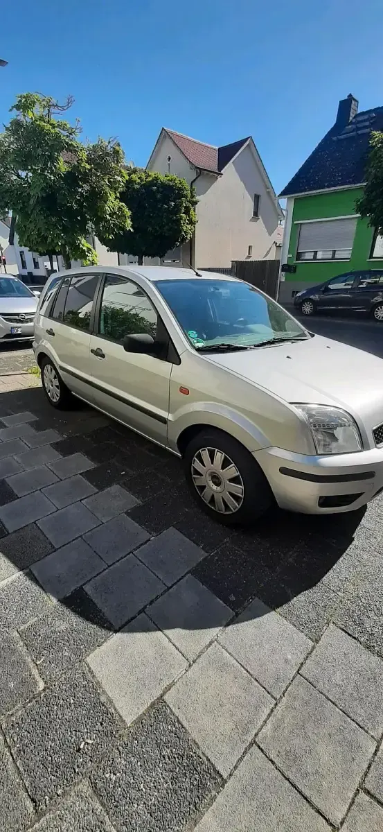 Gebraucht Ford Fusion 100 PS (73 kW) 2003 Silber Kleinwagen