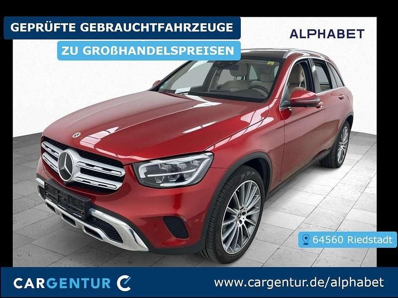 Rot Gebraucht 2021 Mercedes GLC300e SUV | 29.997 € (Superpreis) - Bild 1/4