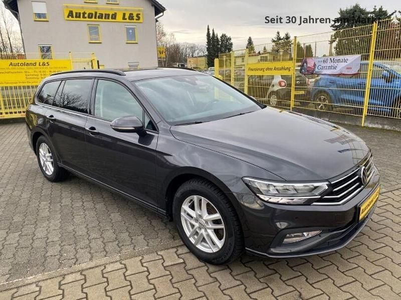 Gebraucht VW Passat Conceptline 150 PS (110 kW) 2022 Grau Kombi