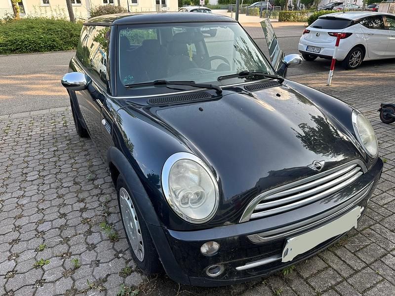 Gebraucht Mini ONE 90 PS (66 kW) 2005 Schwarz Kleinwagen