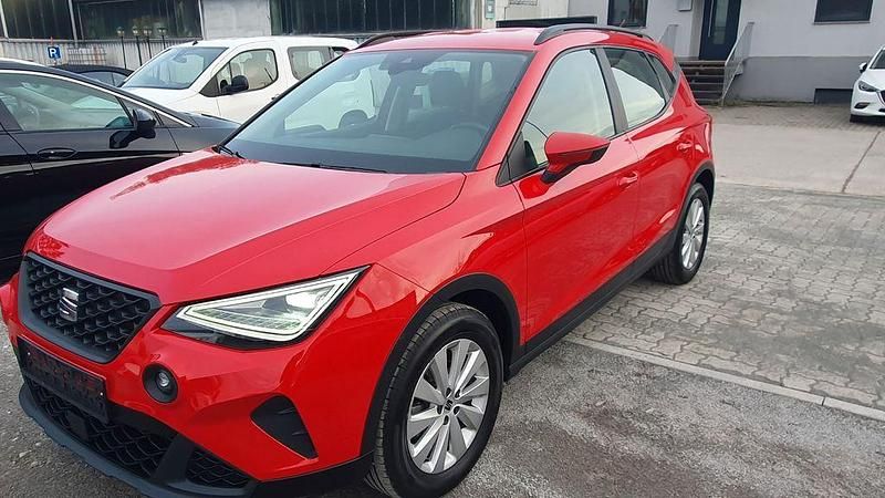 Rot Gebraucht 2024 Seat Arona Style SUV | 16.000 € (Guter Preis) - Bild 1/4