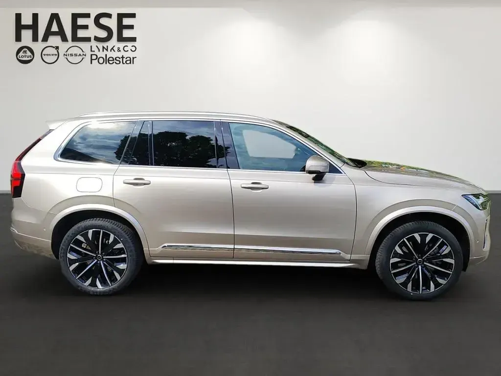 Neu Volvo XC90 Plus 407 PS (299 kW) 2026 Grau SUV