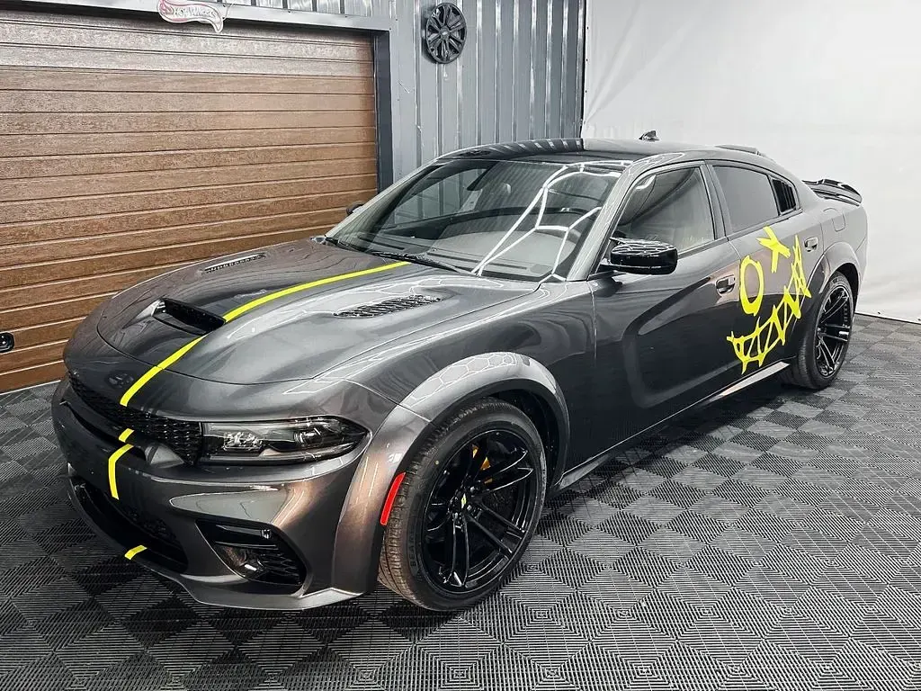 Gebraucht Dodge Charger 306 PS (225 kW) 2023 Grau Limousine