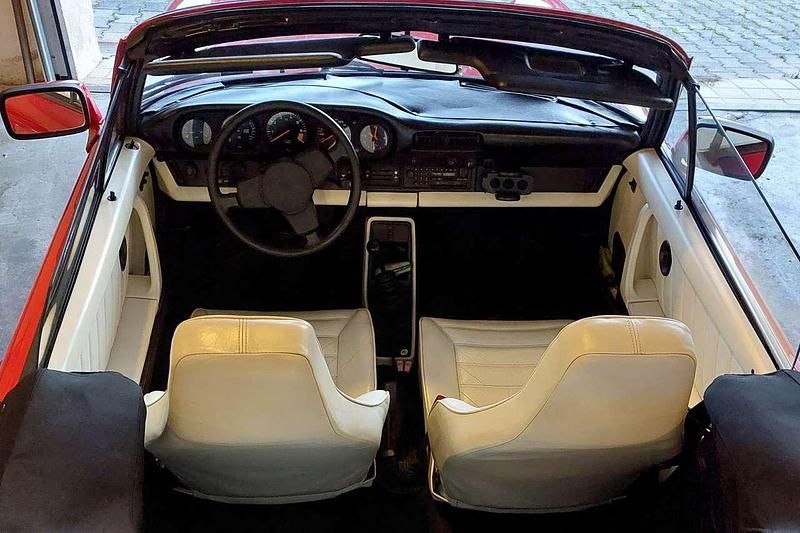 Gebraucht Porsche 911SC 204 PS (150 kW) 1983 Rot Cabrio