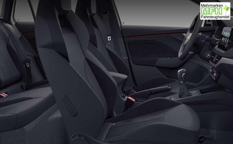 Neu Skoda Scala Dynamic 150 PS (110 kW) 2025 Moon white metallic Kleinwagen