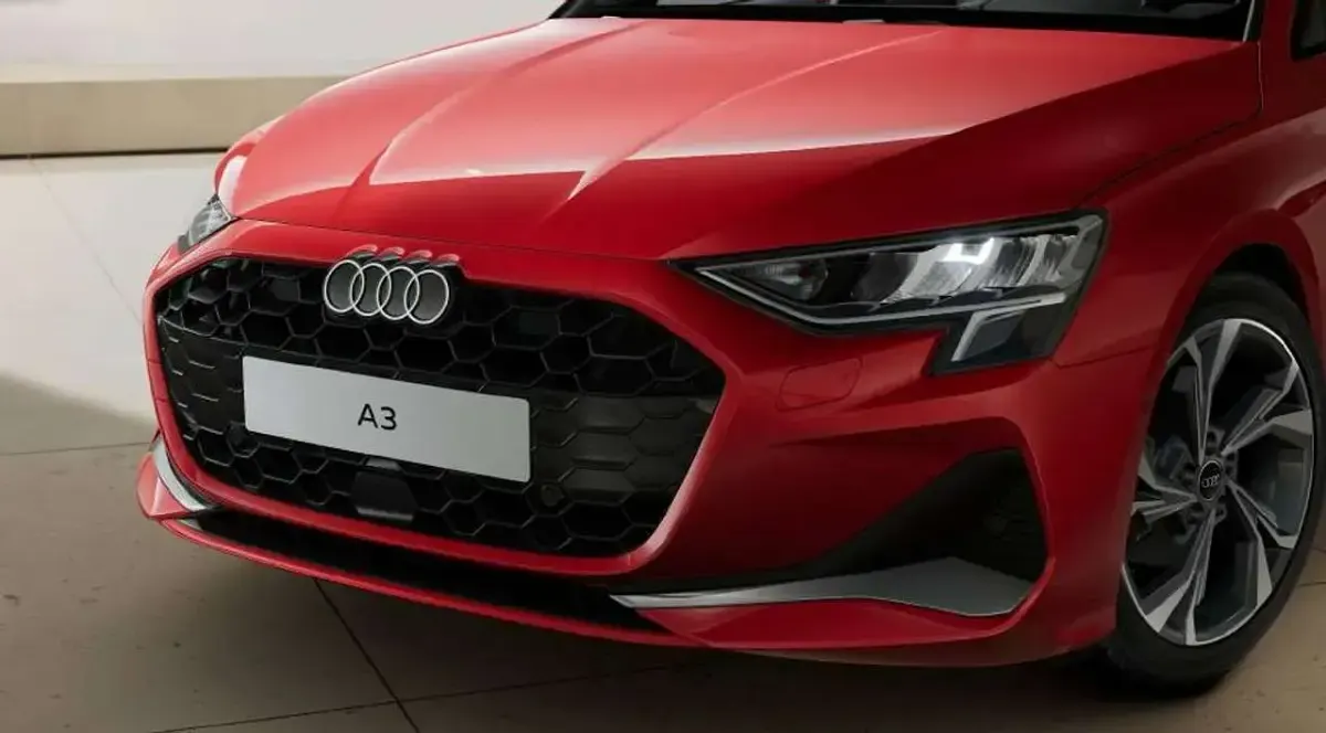 Gebraucht Audi A3 Advanced 150 PS (110 kW) 2024 Rot Kombi