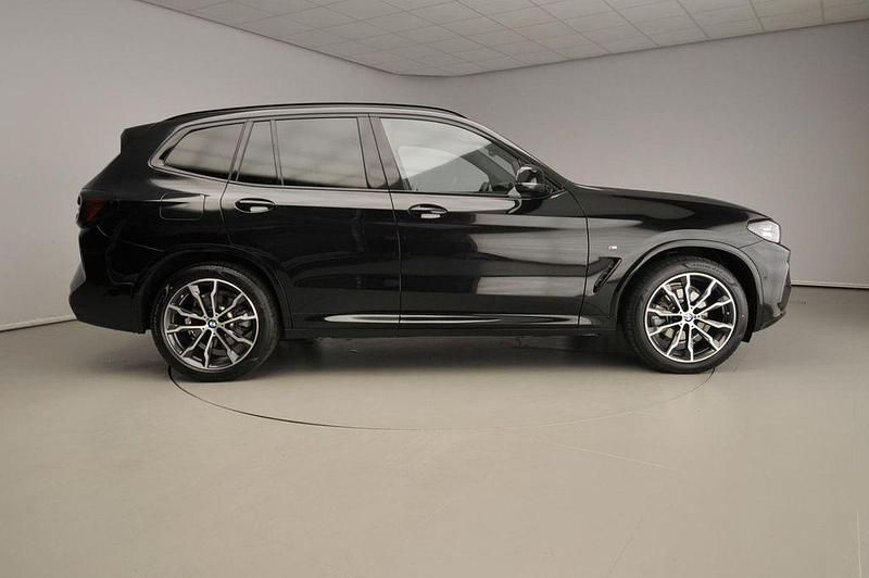 Gebraucht BMW X3 Performance 184 PS (135 kW) 2024 Schwarz SUV