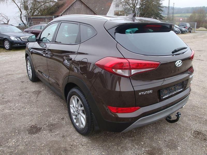 Gebraucht Hyundai Tucson Advantage 136 PS (100 kW) 2017 Braun SUV