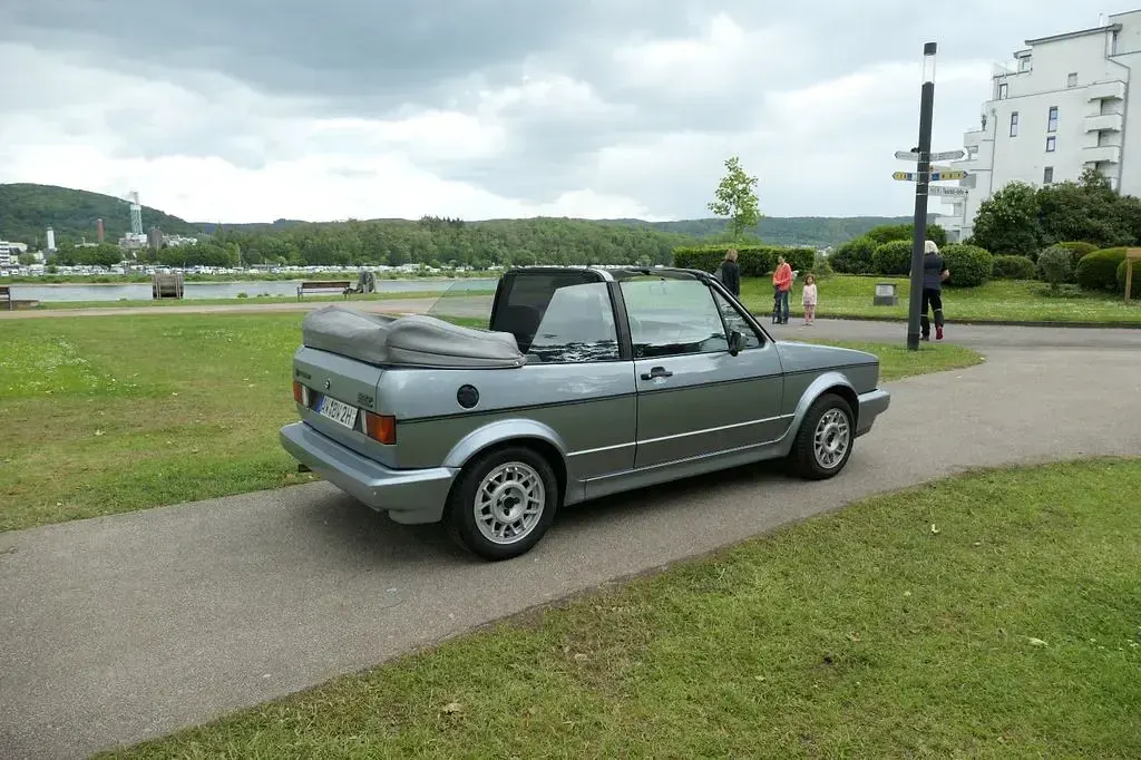 Gebraucht VW Golf Cabriolet 72 PS (52 kW) 1989 Grau Cabrio