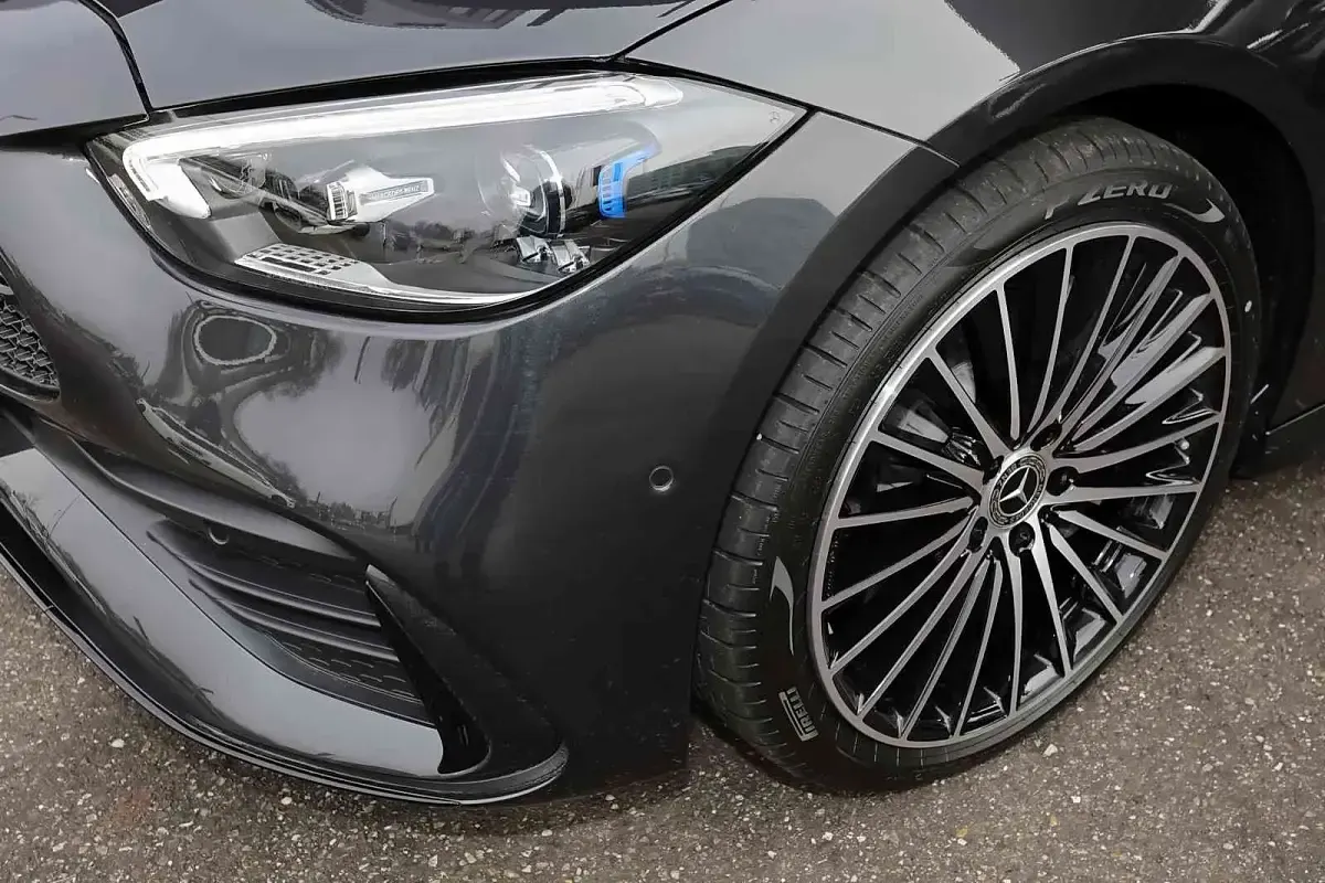 Gebraucht Mercedes C220 AMG 200 PS (147 kW) 2026 Metalliclack graphitgrau Kombi