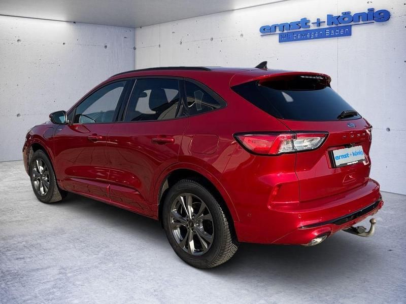 Gebraucht Ford Kuga ST-Line 224 PS (164 kW) 2022 Lucid red metallic SUV