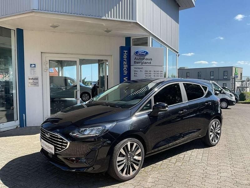 Agate black schwarz Gebraucht 2023 Ford Fiesta Titanium X Kleinwagen | 19.990 € (Fairer Preis) - Bild 1/4