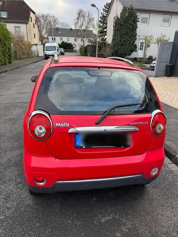 Gebraucht Chevrolet Matiz SE 67 PS (49 kW) 2009 Rot Kleinwagen