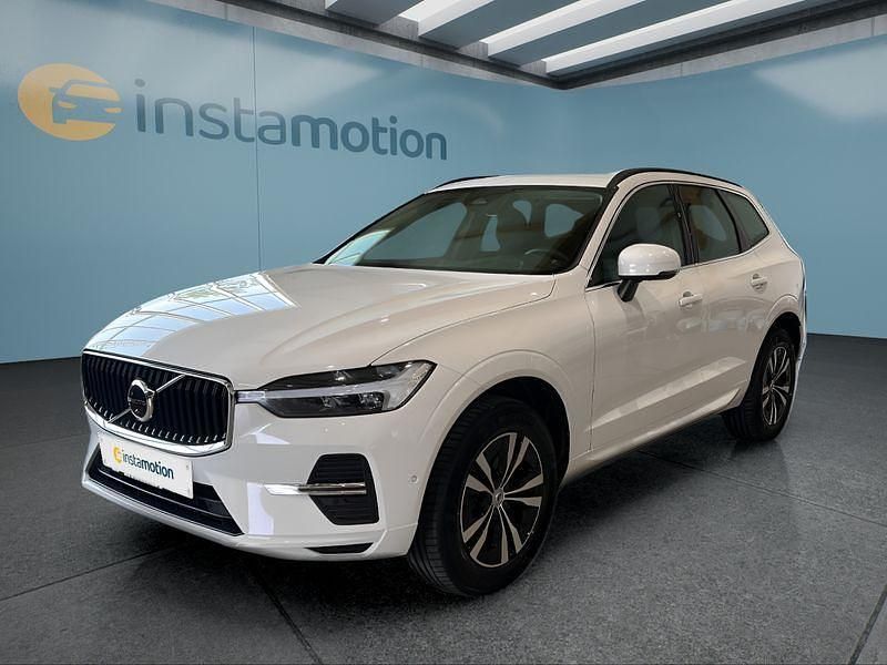 Weiß Gebraucht 2022 Volvo XC60 Momentum SUV | 31.799 € (Guter Preis) - Bild 1/4