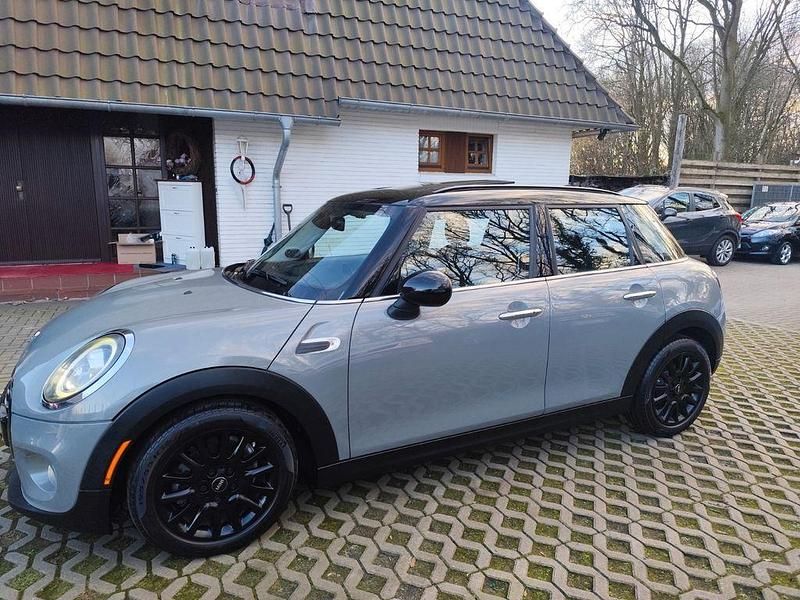 Gebraucht Mini Cooper 136 PS (100 kW) 2019 Grau Kleinwagen