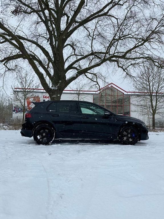 Gebraucht VW Golf VIII R 333 PS (244 kW) 2021 Schwarz Limousine