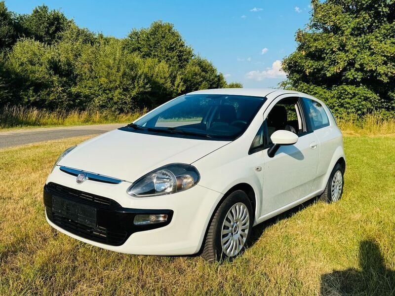 Weiß Gebraucht 2012 Fiat Punto Evo Kleinwagen | 2.999 € (Fairer Preis) - Bild 1/2