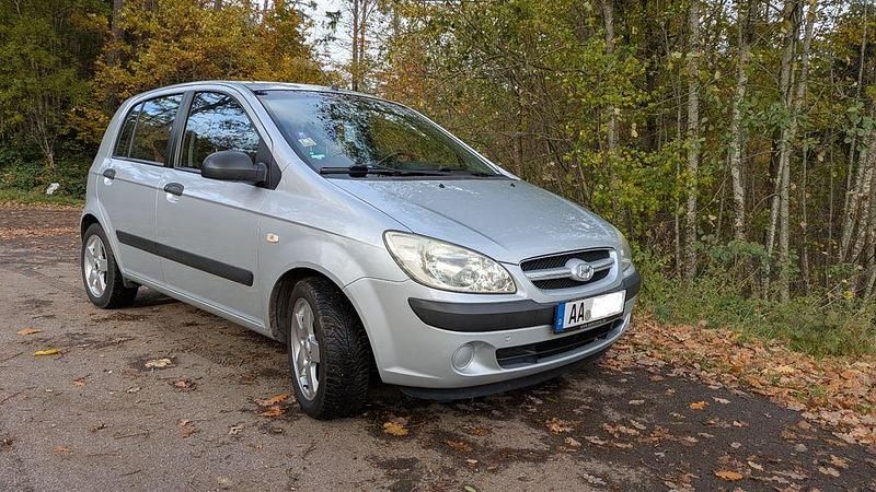 Grau Gebraucht 2006 Hyundai Getz Kleinwagen | 1.490 € (Fairer Preis) - Bild 1/4