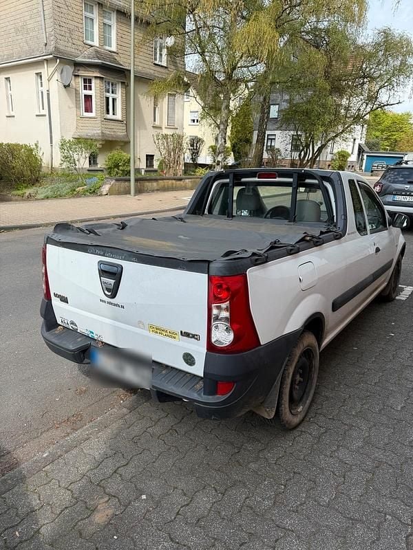 Second-hand Dacia Logan 85 CP (62 kW) 2010 Alb Pickup