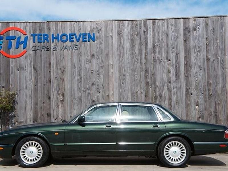 Grün Gebraucht 1998 Jaguar XJ Sovereign Limousine | 7.950 € (Superpreis) - Bild 1/4