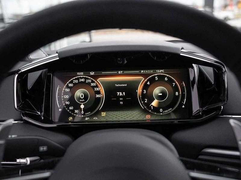 Neu Aston Martin Vanquish 835 PS (614 kW) 2026 Aluminite silver Coupé