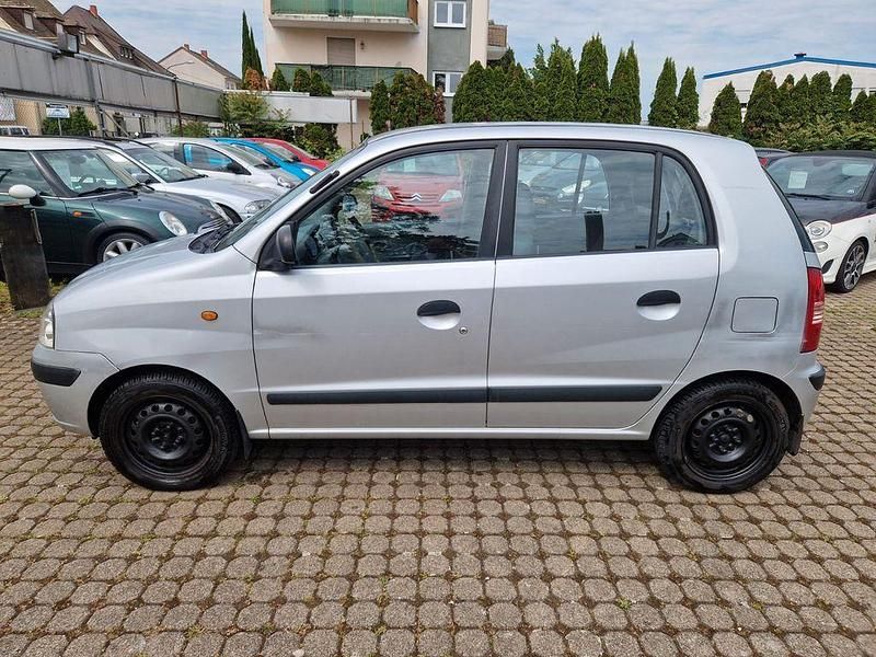 Gebraucht Hyundai Atos 58 PS (42 kW) 2004 Bright silver Kleinwagen