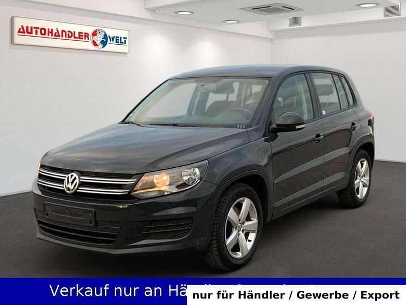 Grau Gebraucht 2015 VW Tiguan Trendline SUV | 5.999 € (Guter Preis) - Bild 1/3