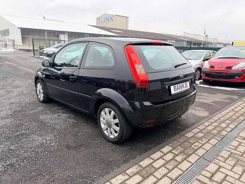 Gebraucht Ford Fiesta 60 PS (44 kW) 2006 Schwarz Kleinwagen