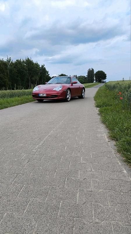 Gebraucht Porsche 996 320 PS (235 kW) 2002 Rot Coupé