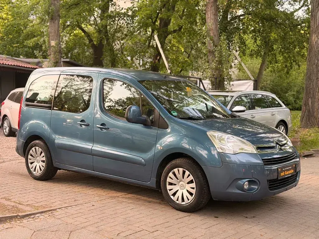 Gebraucht Citroën Berlingo Attraction 98 PS (72 kW) 2011 Blau Van / Kleinbus