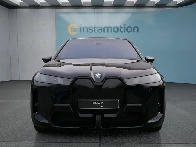 Gebraucht BMW iX M Sport 300 kW (408 PS) 2025 Schwarz SUV