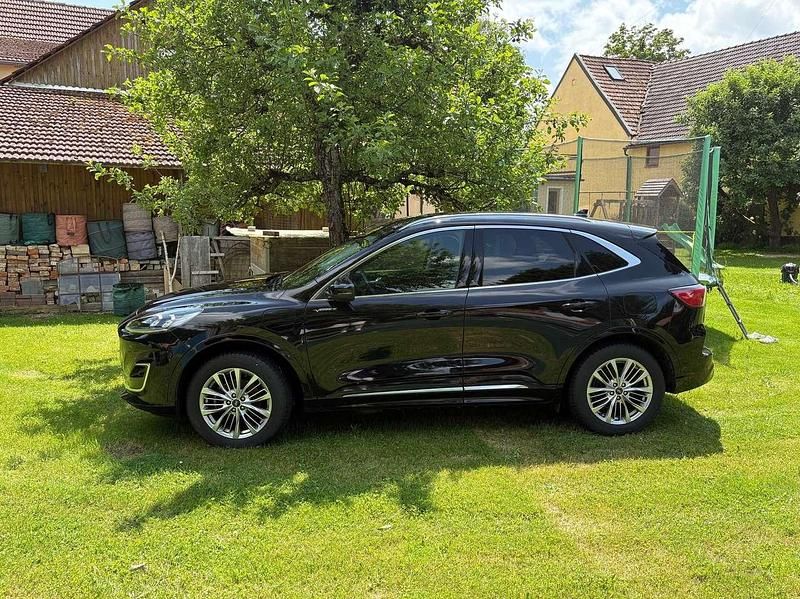 Schwarz Gebraucht 2021 Ford Kuga Vignale SUV | 24.800 € (Fairer Preis) - Bild 1/4